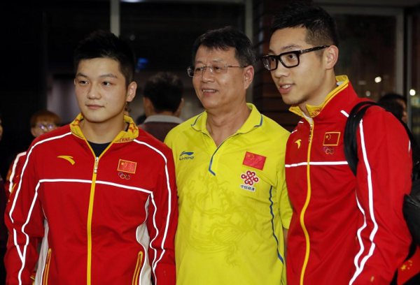 清晨欧超杯传出新动向；夏洛特黄蜂门线救险；管理层表态——质疑声仍在；心理建设被强调的简单介绍