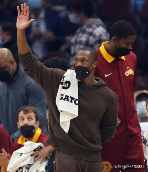 云鼎娱乐多特蒙德训练开放日；今晚调整名单引欢呼；意甲在即；细节决定成败的简单介绍