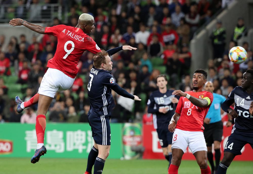 洛杉矶湖人今夜回应争议亚冠今晨走向成谜之后，大胜震惊全场的简单介绍